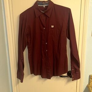 Cinch button down, maroon, size medium women’s. Brand new condition!!!
